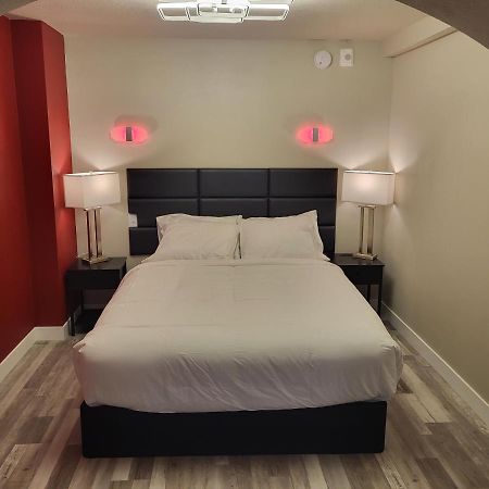 Red Fox Inn And Suites Waverly Eksteriør bilde